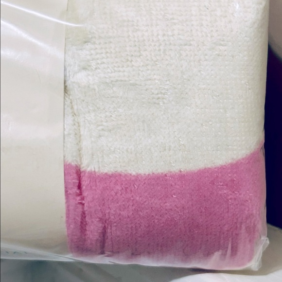 NWT 68x30” FUNBOY Poolside Leisure Club Beach Towel - Picture 3 of 7